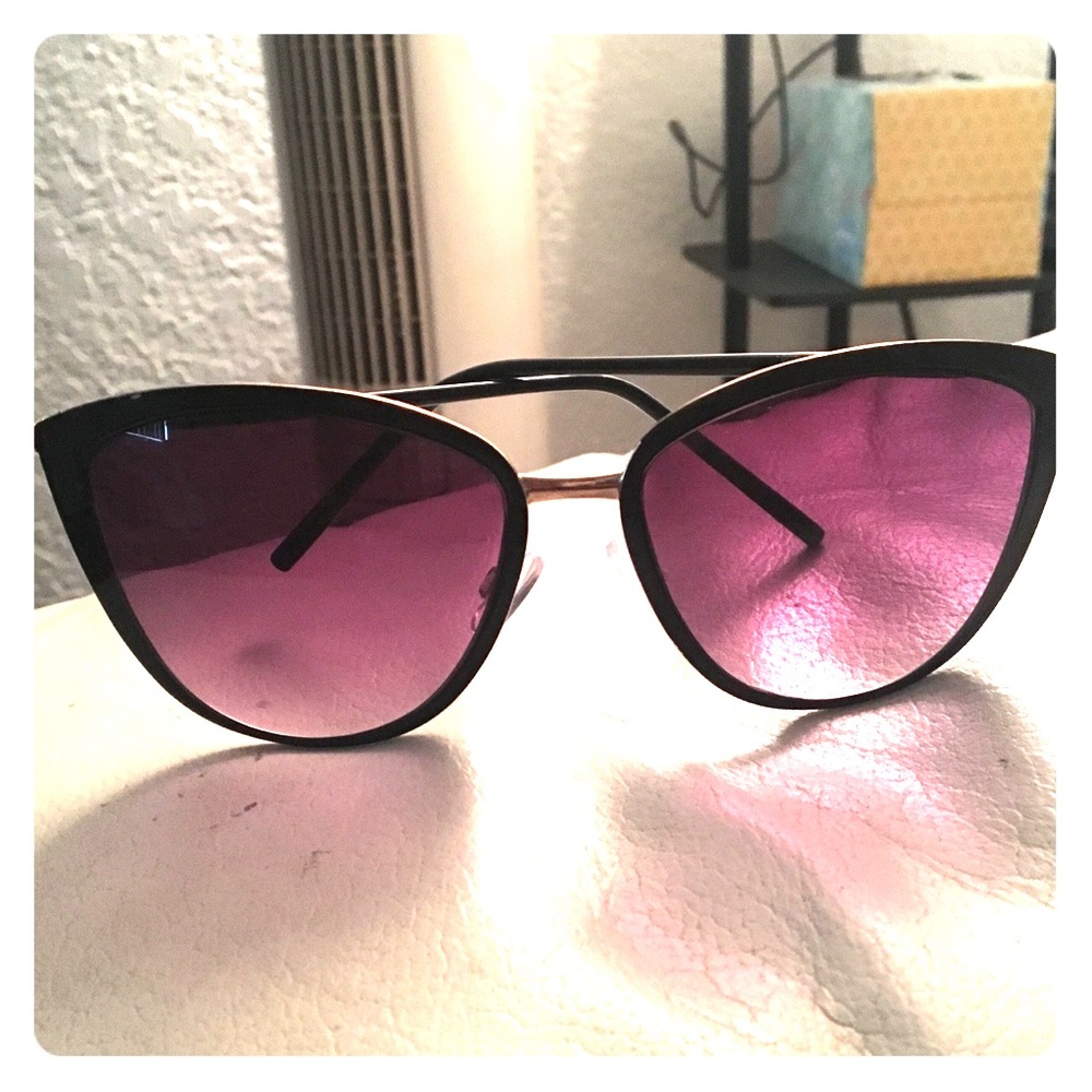 Black sunglasses